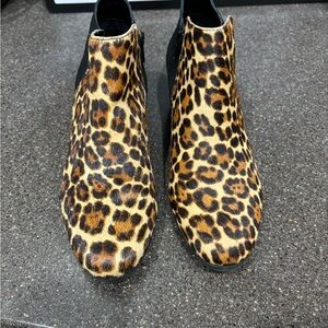 G.H. Bass & Co. Leopard Print Ankle Boots like new